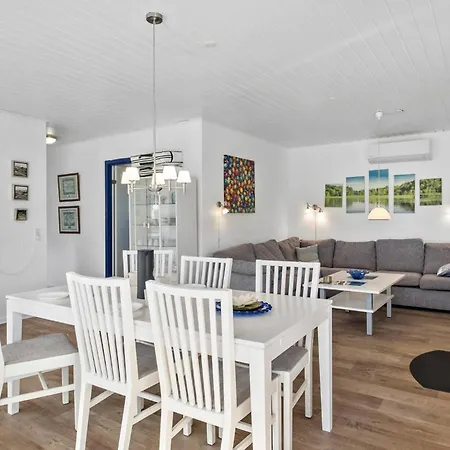 3 Bedroom Lovely In *