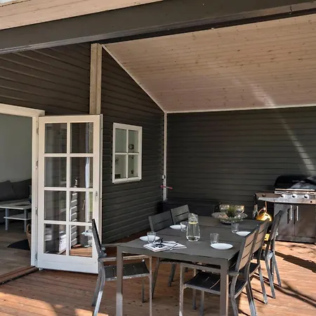 度假居 3 Bedroom Lovely In *